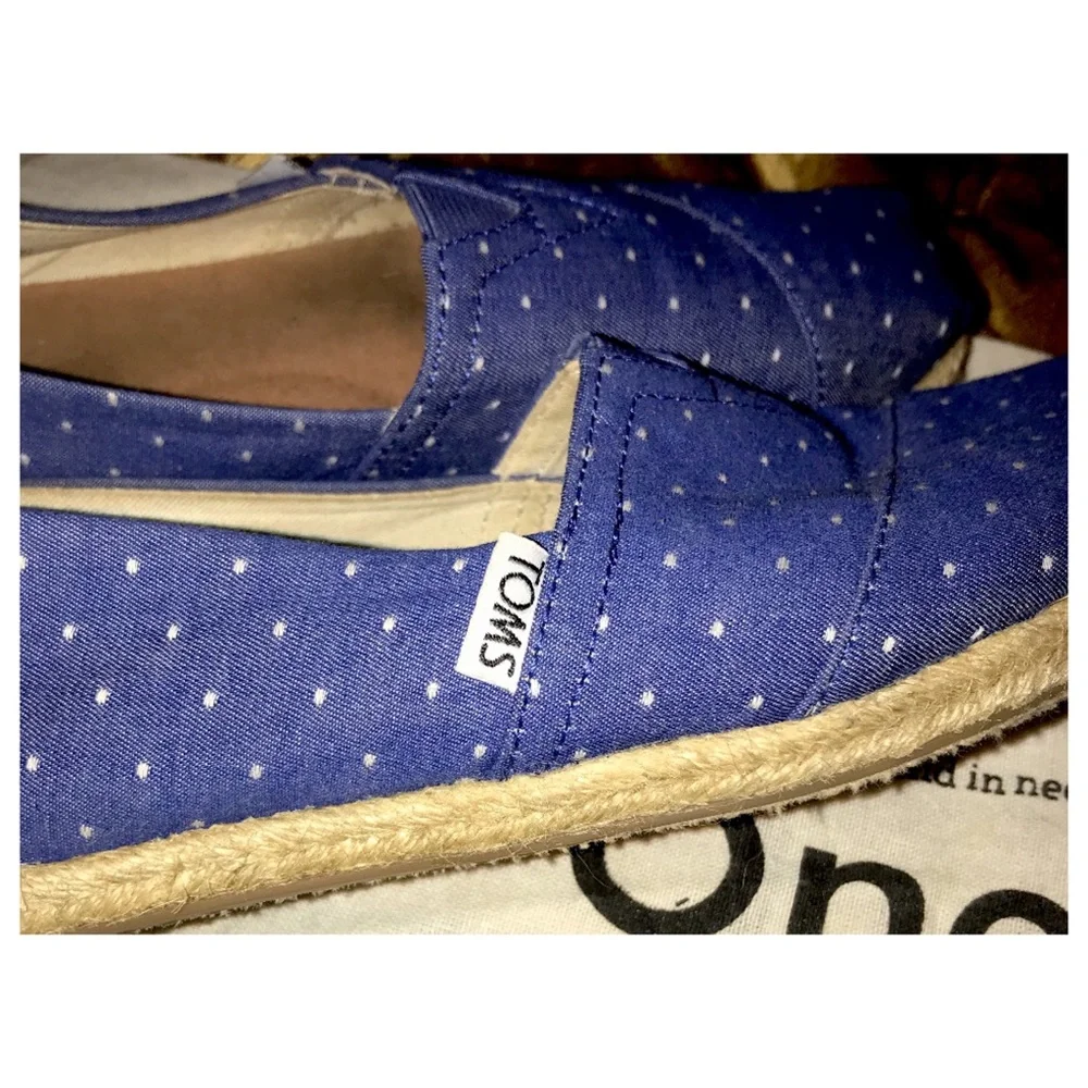 Toms tom’s blue